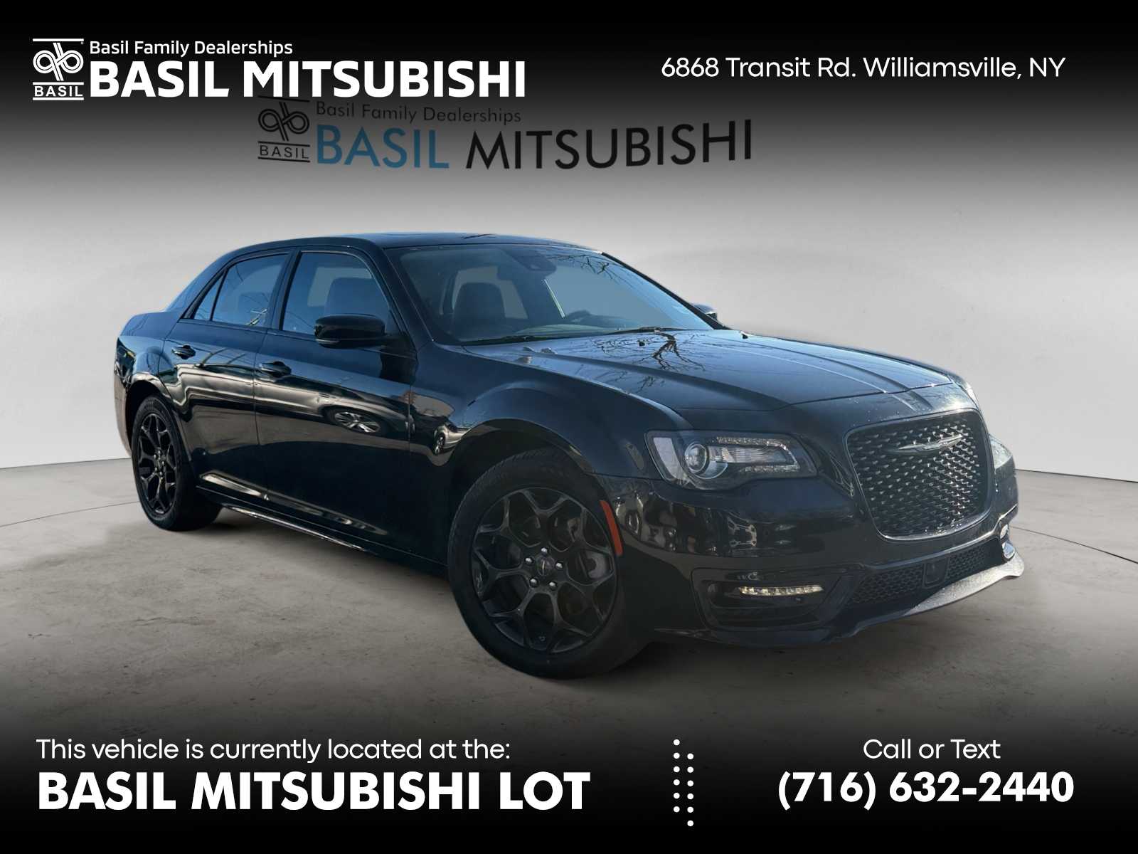 2023 Chrysler 300 Touring L's photo