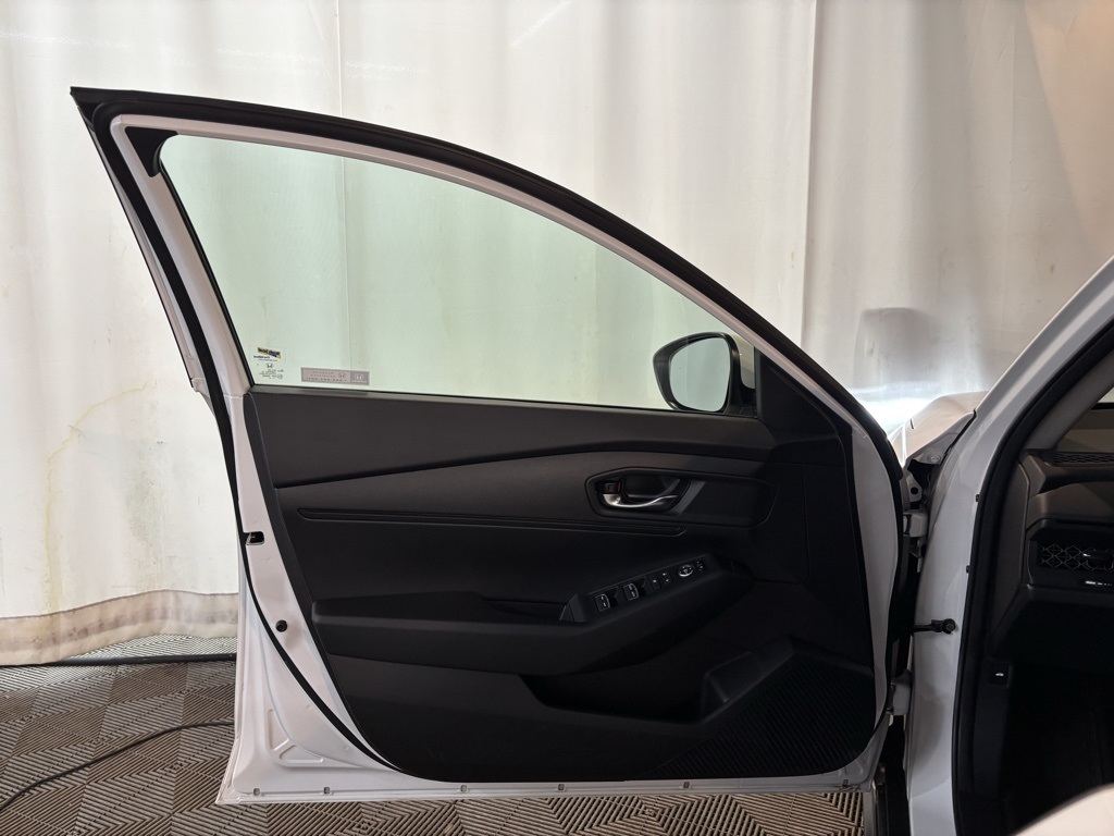 2023 Honda Accord LX photo 19