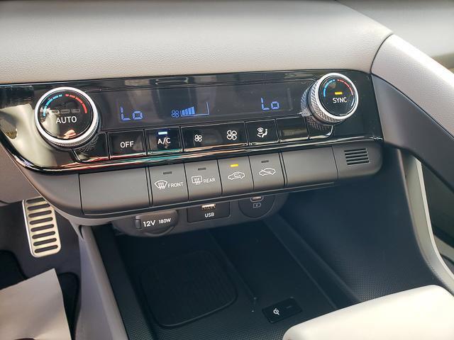 2025 Hyundai Elantra SEL Sport photo 14