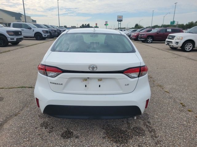 2024 Toyota Corolla LE photo 17