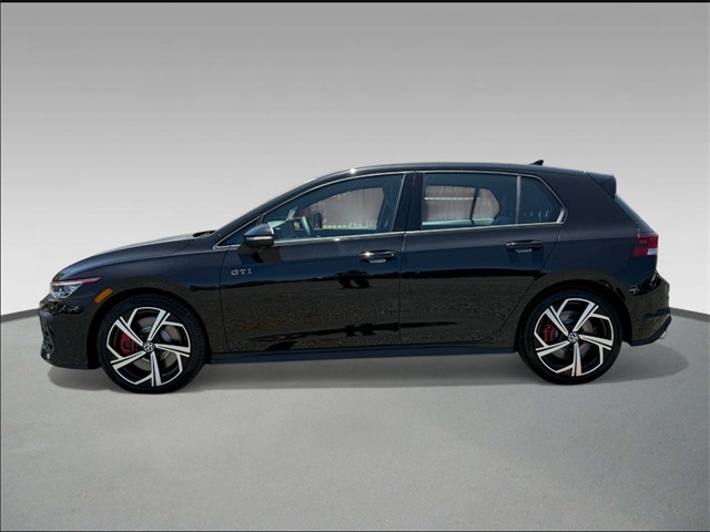 2025 Volkswagen Golf GTI SE photo 3