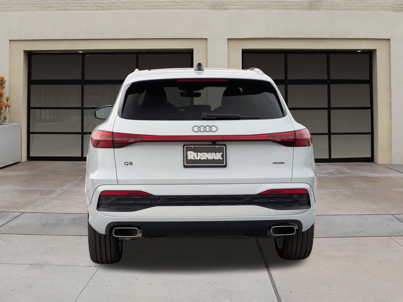 2025 Audi Q5 2.0T Premium Plus photo 4
