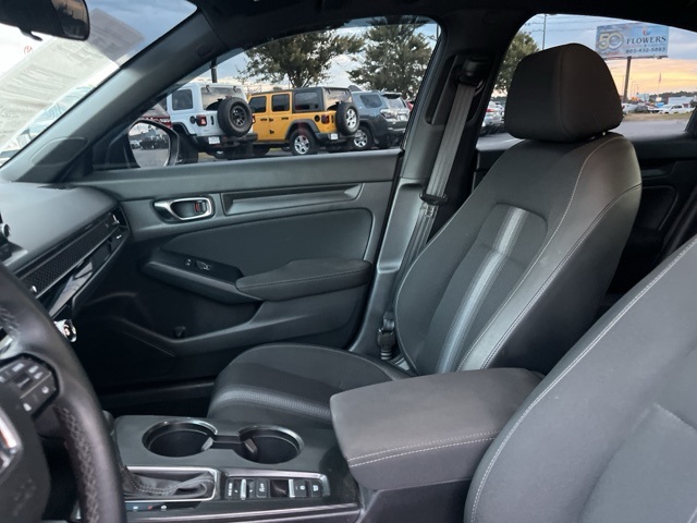 2025 Honda Civic Sport photo 10