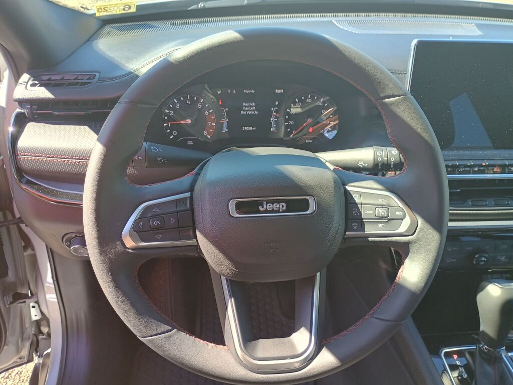 2024 Jeep Compass Trailhawk photo 11