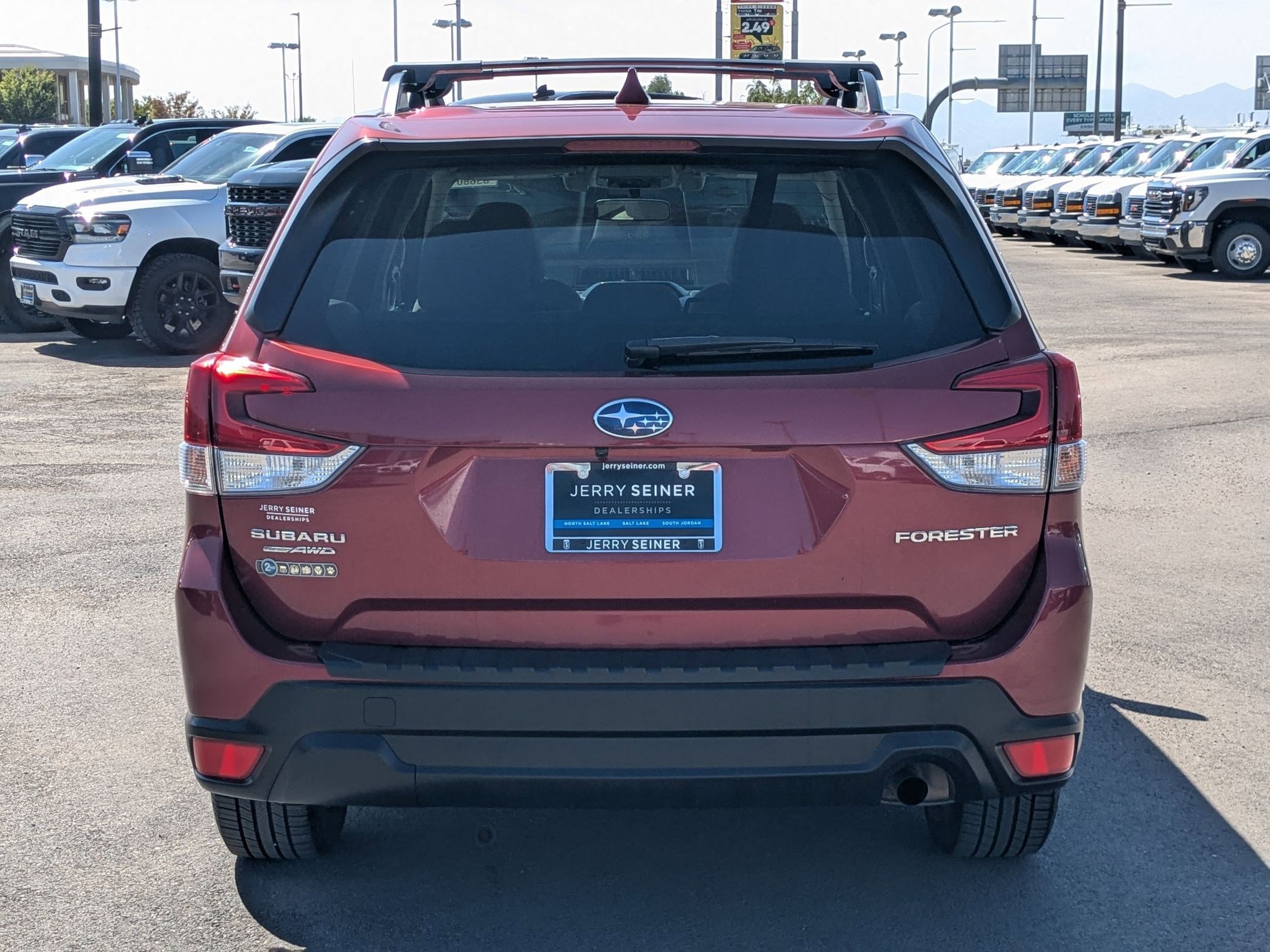 2021 Subaru Forester Premium photo 2