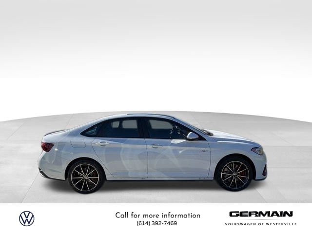 2026 Volkswagen Jetta GLI 2.0T Autobahn photo 4