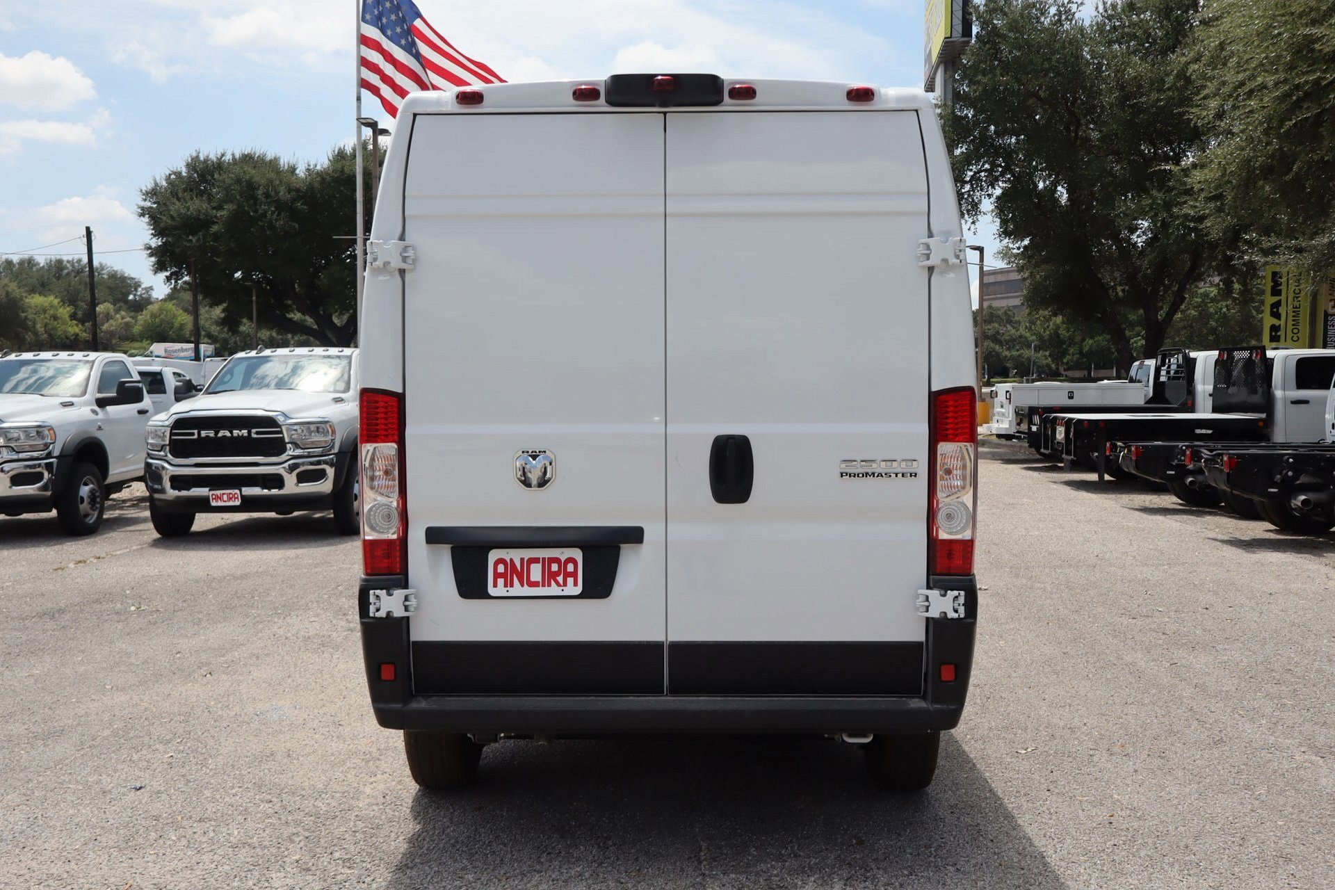 2026 Ram ProMaster 2500 photo 4