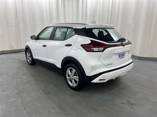 2024 Nissan Kicks S photo 4