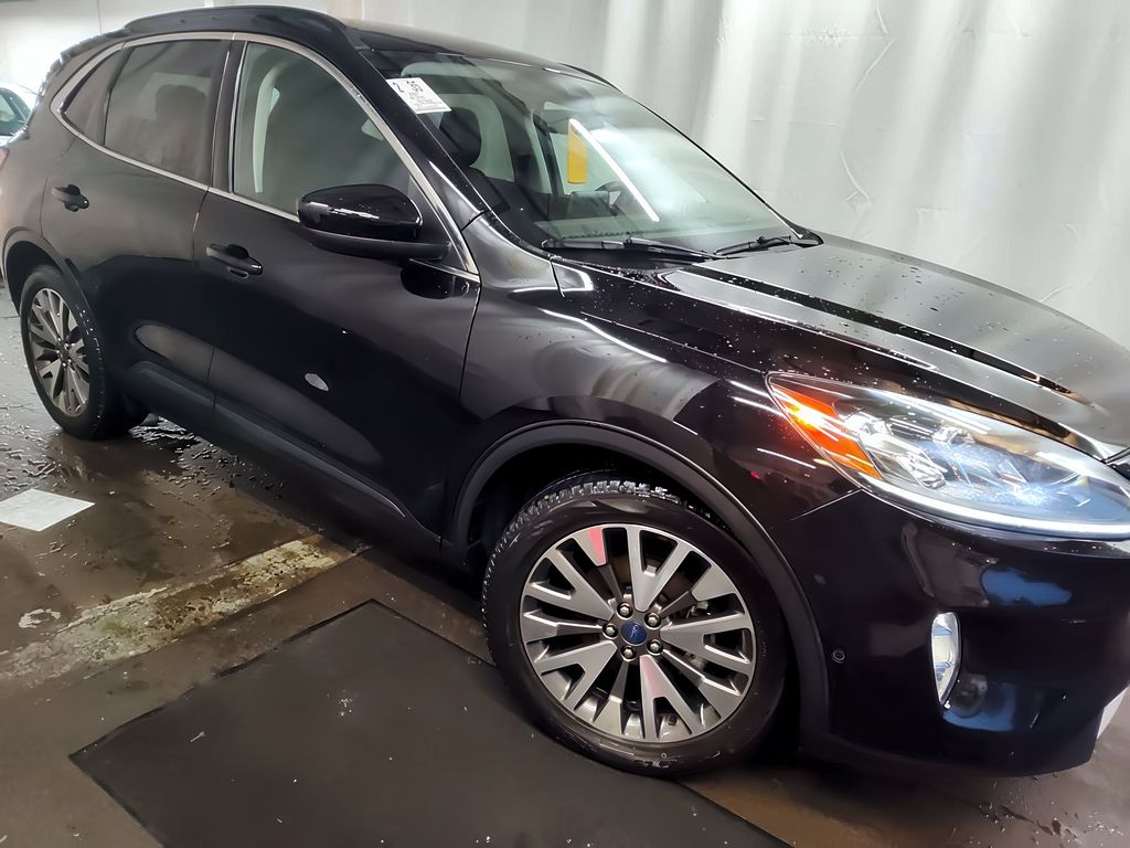 2021 Ford Escape Base's photo