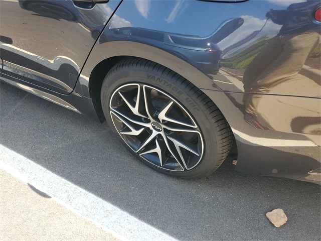 2023 Kia Stinger GT-Line photo 9