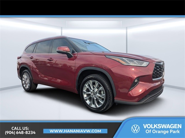 2023 Toyota Highlander Limited's photo