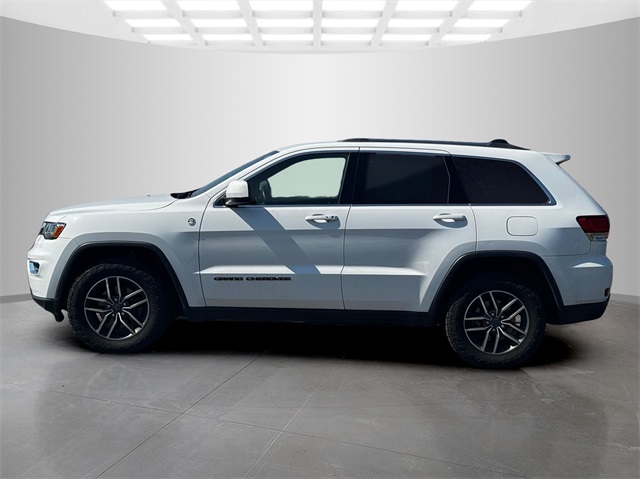 2020 Jeep Grand Cherokee Laredo photo 4