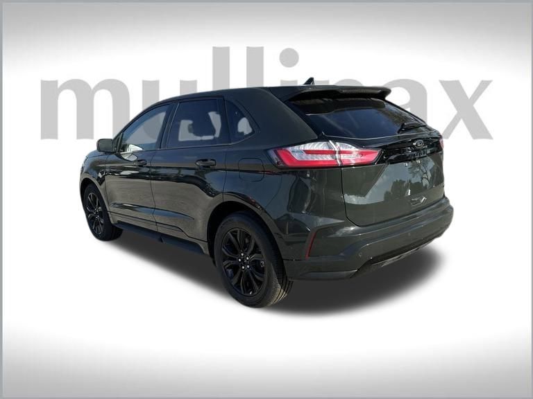 2024 Ford Edge SE photo 2