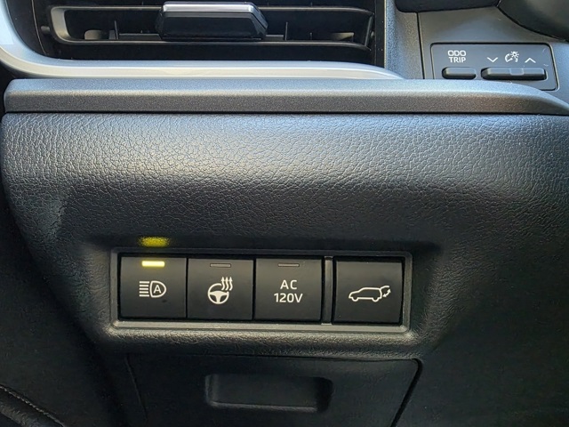 2025 Toyota Highlander Hybrid Limited photo 17