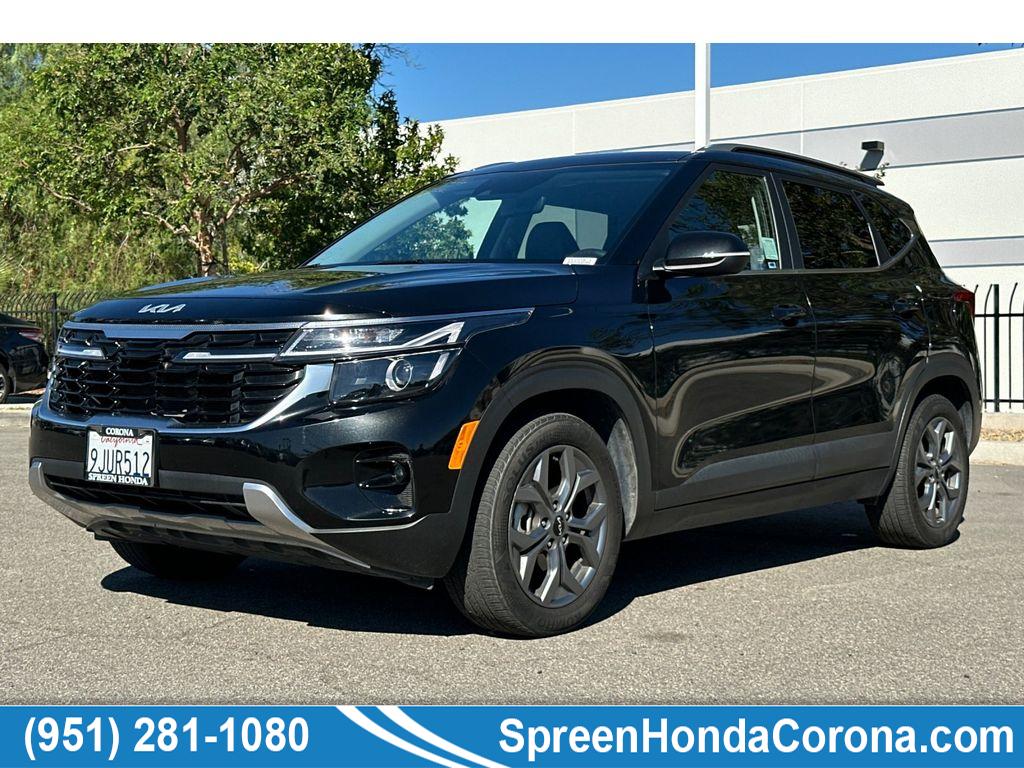 2024 Kia Seltos S's photo