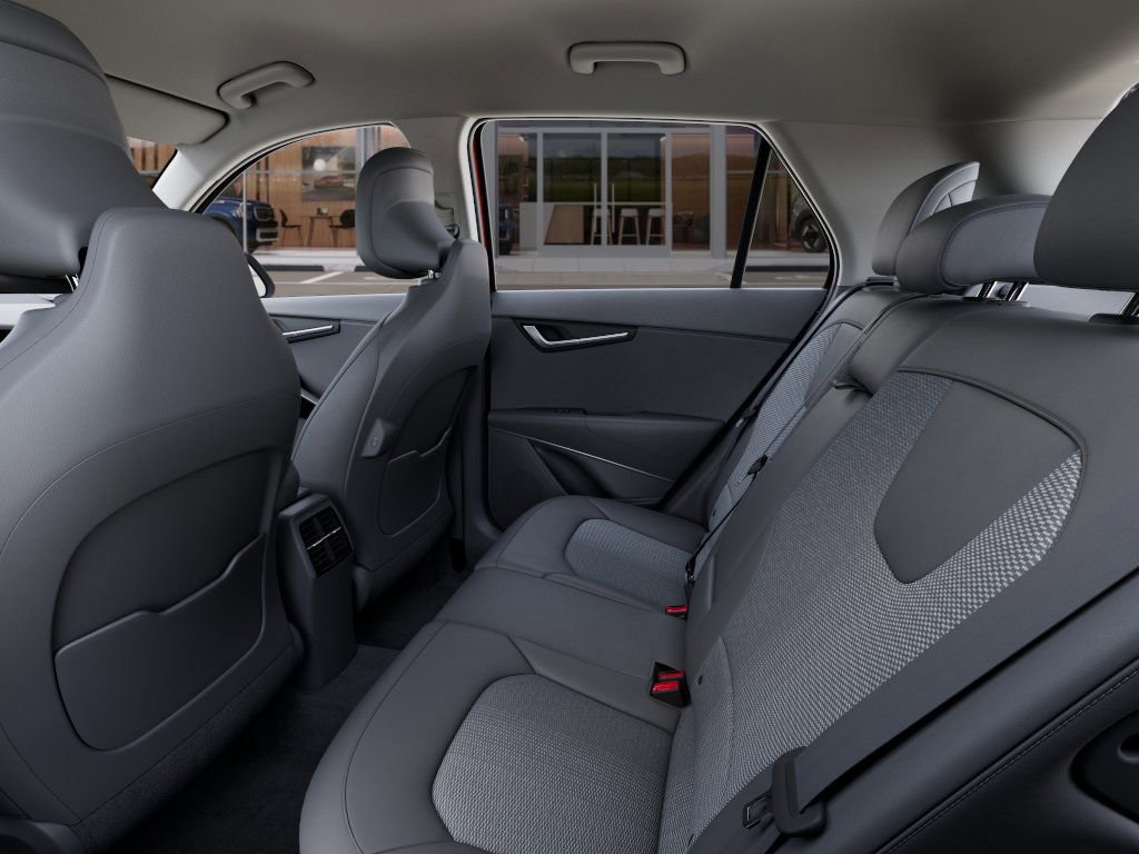 2025 Kia Niro EX photo 17