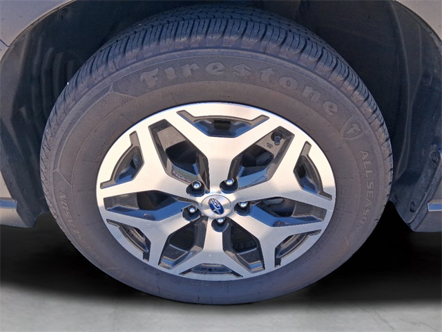 2022 Subaru Forester Premium photo 8