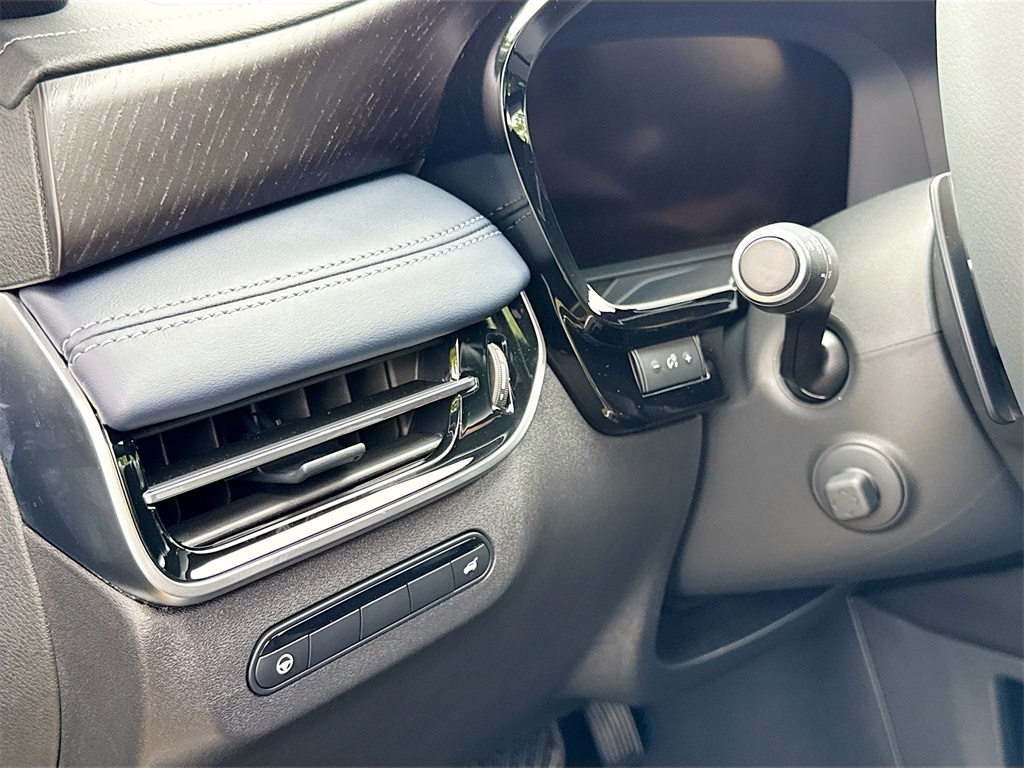 2026 Infiniti QX60 AWD photo 10