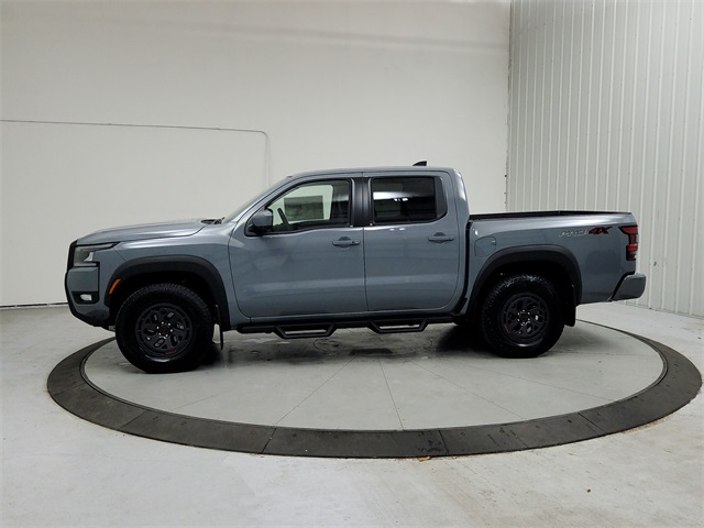 2026 Nissan Frontier PRO-4X photo 4