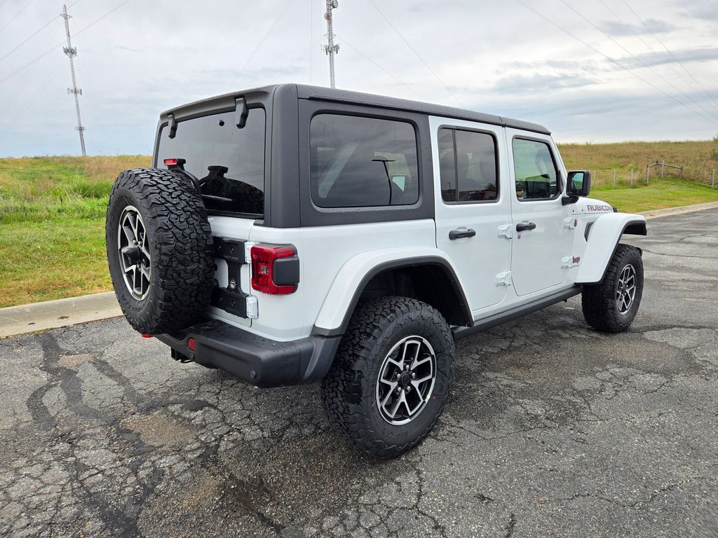 2025 Jeep Wrangler Rubicon photo 3