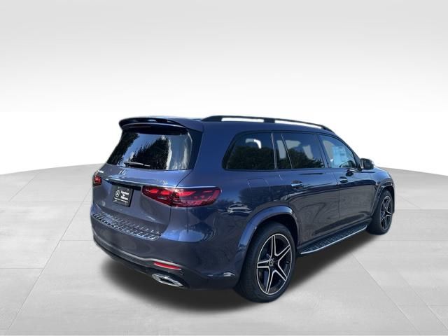 2026 Mercedes Benz GLS 450 4MATIC photo 4