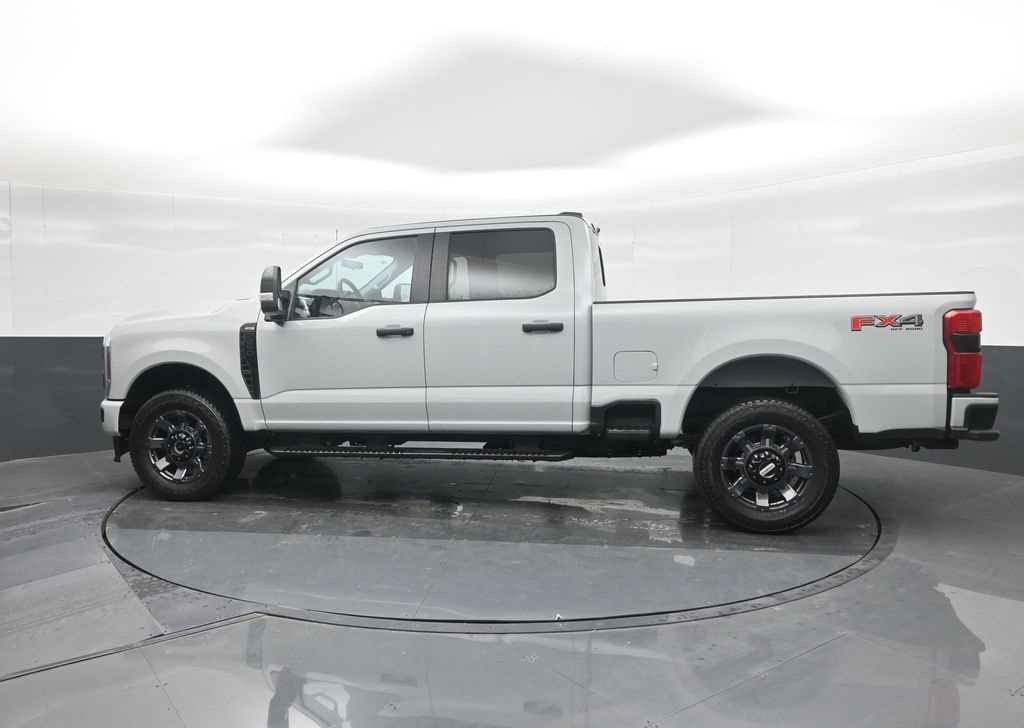 2025 Ford F-250 photo 25