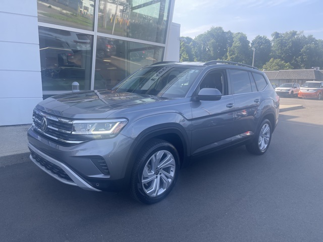 2022 Volkswagen Atlas SE Technology photo 2