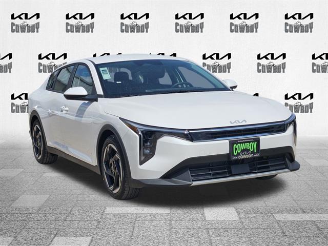 2025 Kia K4 EX's photo
