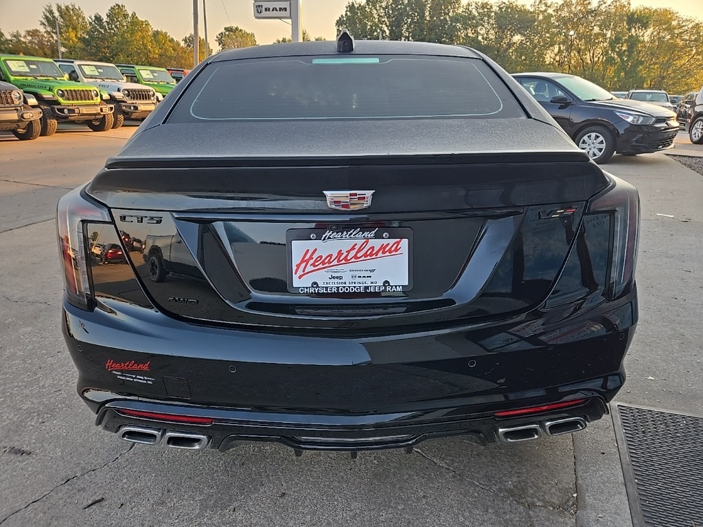 2026 Cadillac CT5 V photo 6