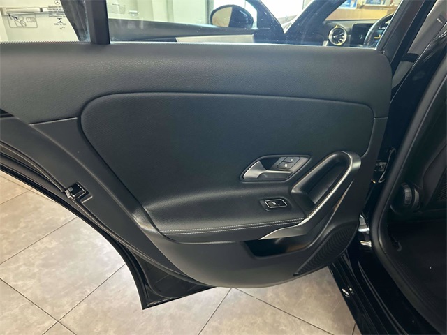 2022 Mercedes Benz A 220 4MATIC photo 15