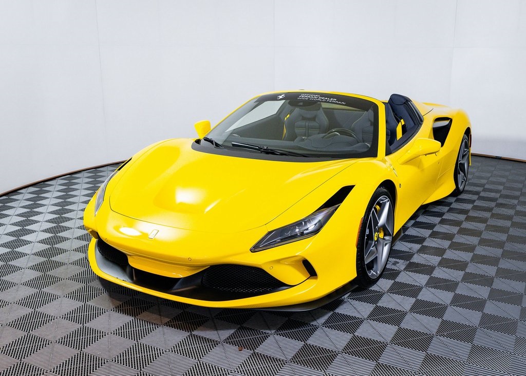 2022 Ferrari F8 Spider Base photo 12