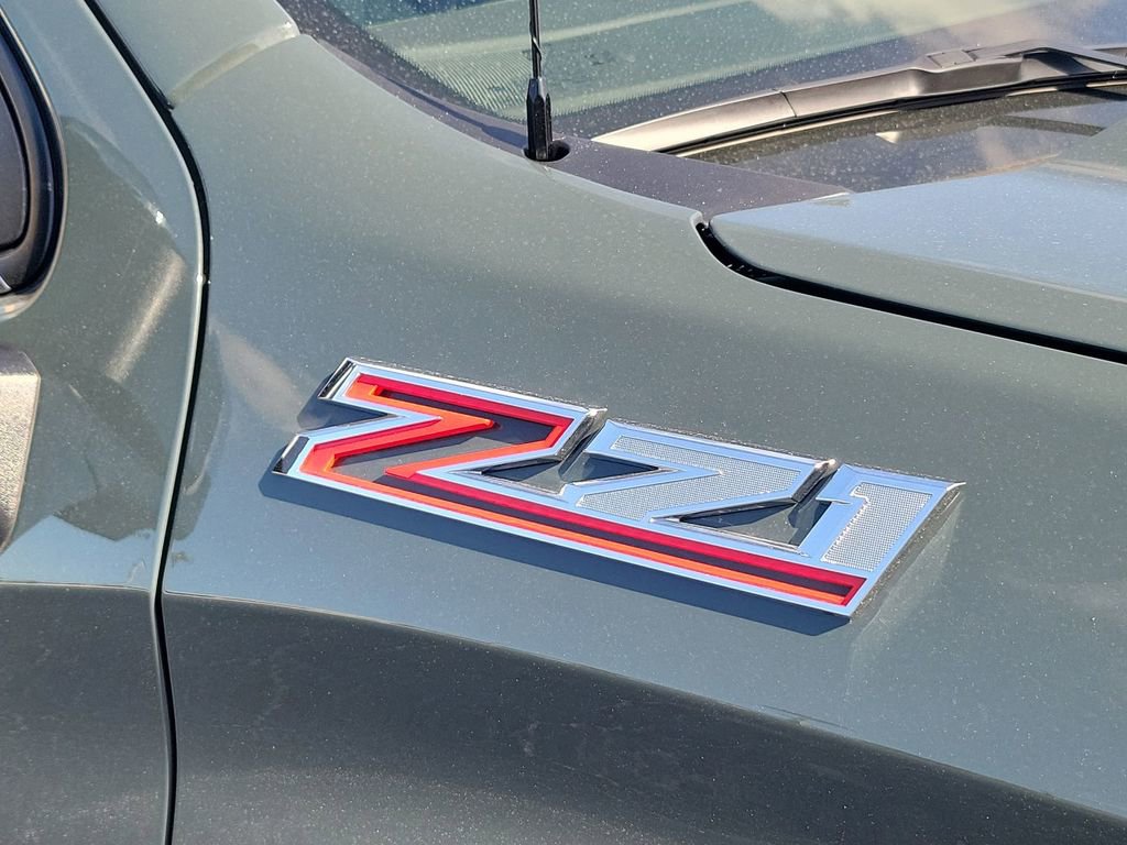 2025 Chevrolet Silverado LTZ photo 38