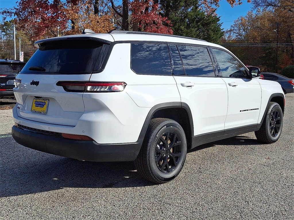 2025 Jeep Grand Cherokee Altitude X photo 3