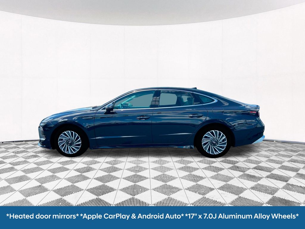 2025 Hyundai Sonata Hybrid SEL photo 3