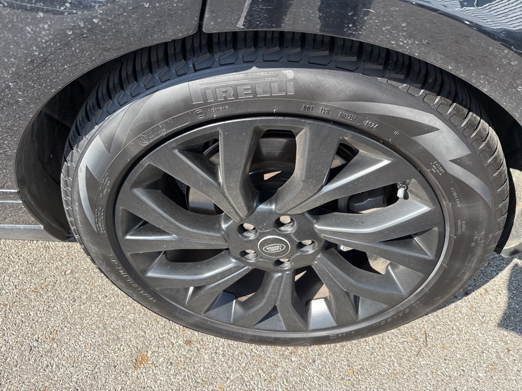 2019 Land Rover Range Rover SuperCharged photo 9