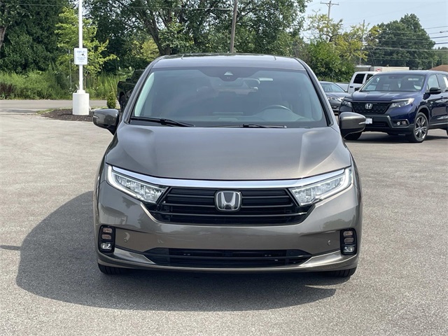 2023 Honda Odyssey Elite photo 2