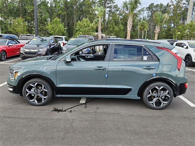 2025 Kia Niro EX Touring photo 2