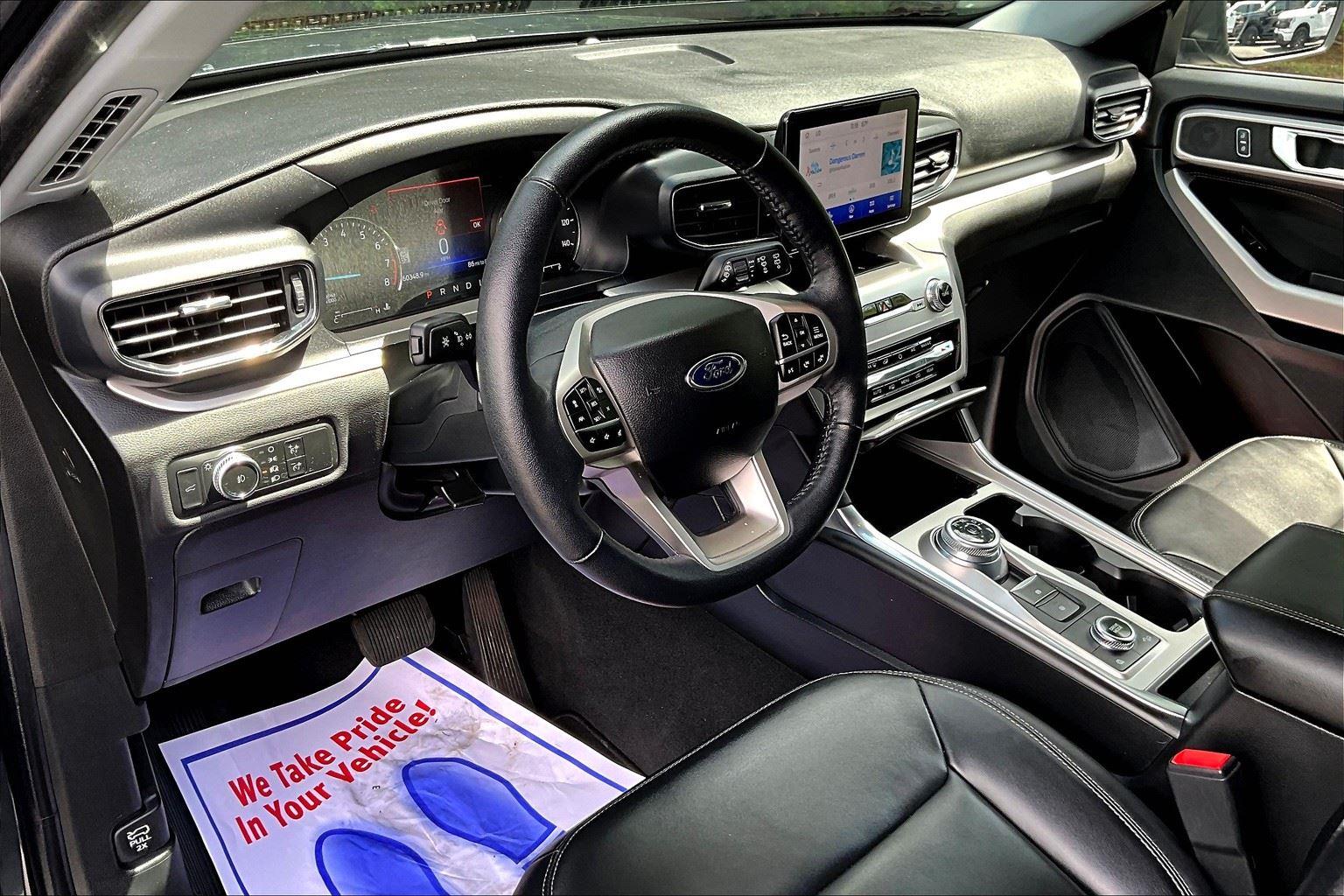 2022 Ford Explorer XLT photo 11
