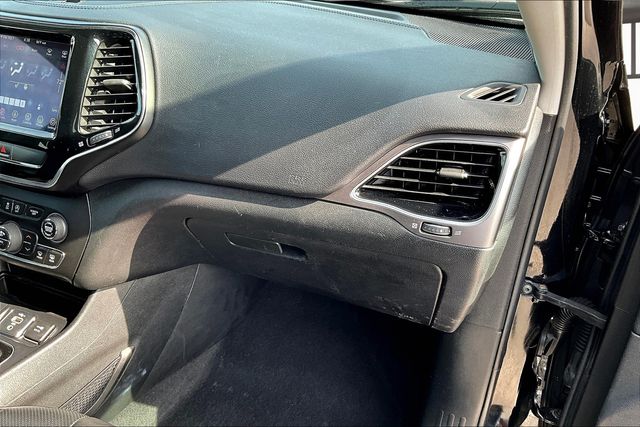 2020 Jeep Cherokee Limited photo 16