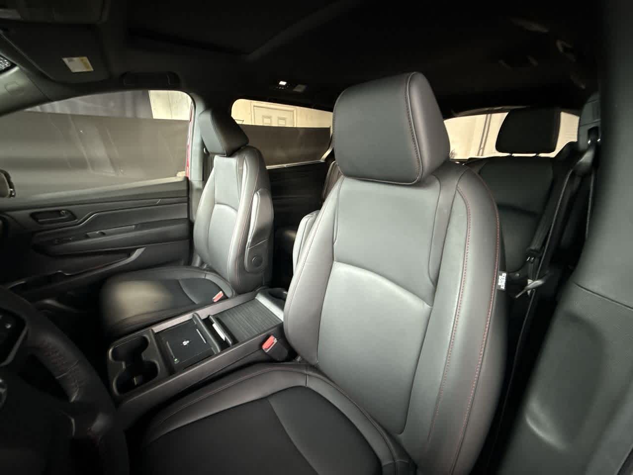 2025 Honda Odyssey photo 12