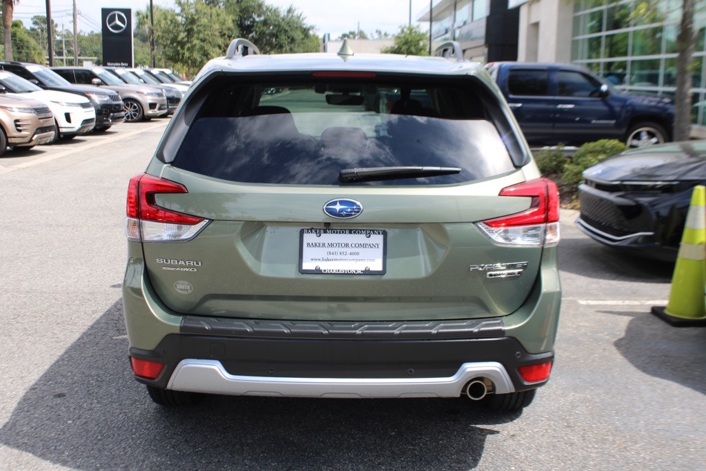 2021 Subaru Forester Touring photo 4