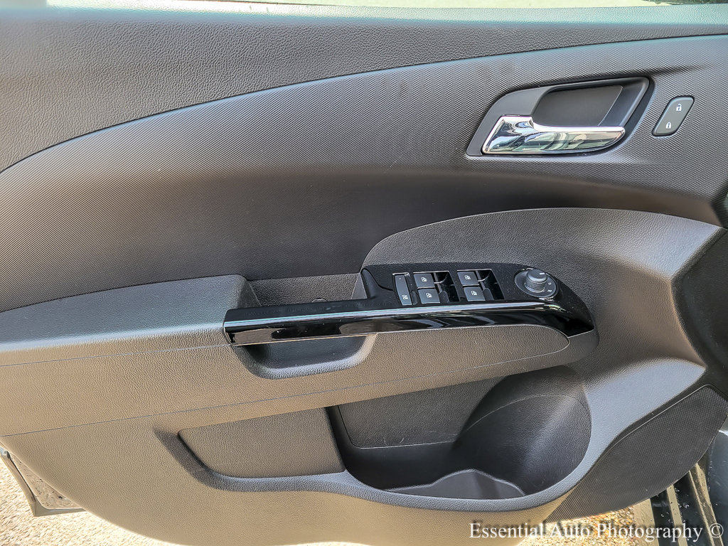 2018 CHEVROLET SONIC - Image 16