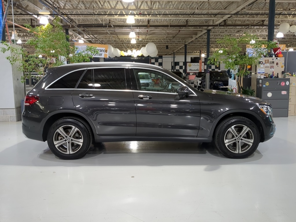 2022 Mercedes Benz GLC 300 4MATIC photo 4