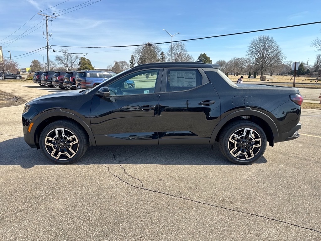 2025 Hyundai Santa Cruz Limited photo 2