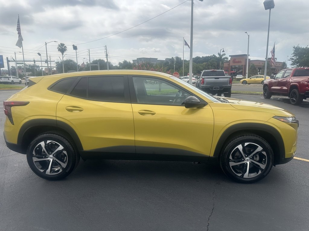 Used 2024 Nitro Yellow Metallic Chevrolet 1RS image 9