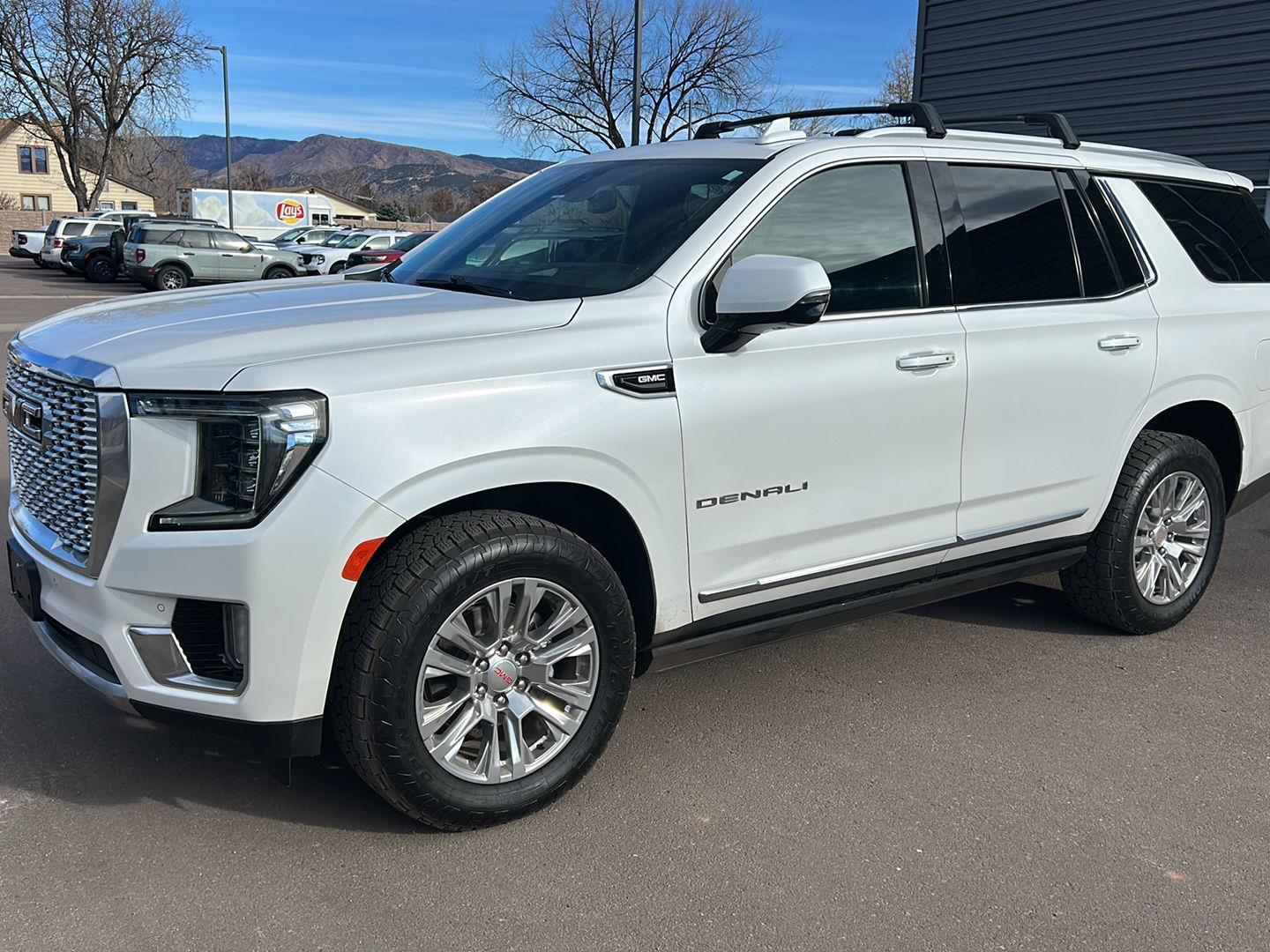 2022 GMC Yukon Denali's photo