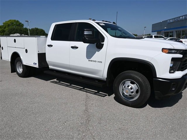 2025 Chevrolet Silverado 3500HD Work Truck's photo