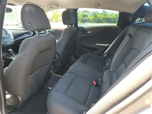 2018 Chevrolet Malibu 1LT photo 12