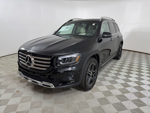 2026 Mercedes Benz GLB 250 4MATIC photo 3