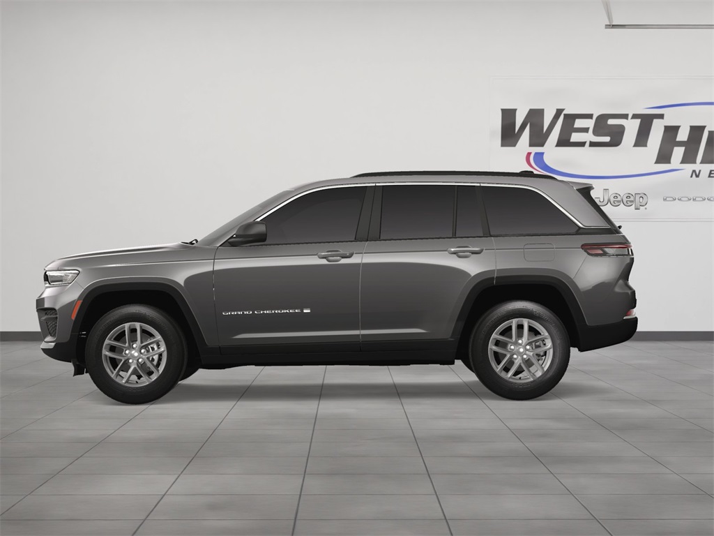 2025 Jeep Grand Cherokee Laredo photo 14